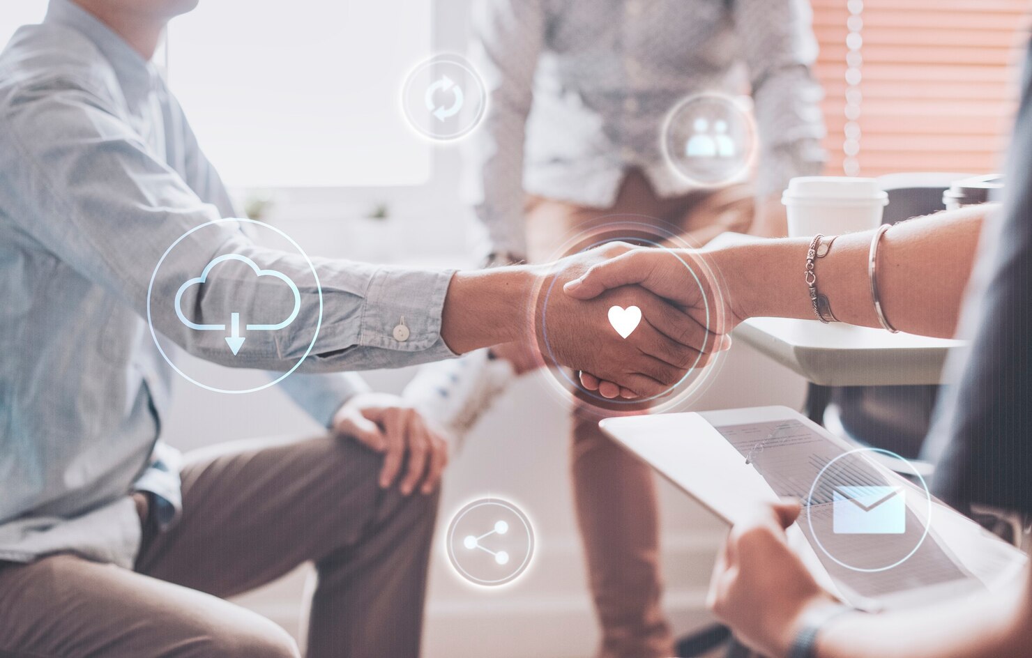 gente-negocios-dandose-mano-saludar_53876-101876